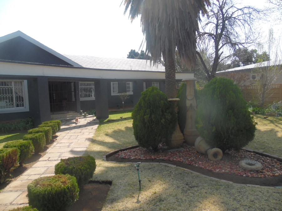 3 Bedroom Property for Sale in Jim Fouchepark Free State